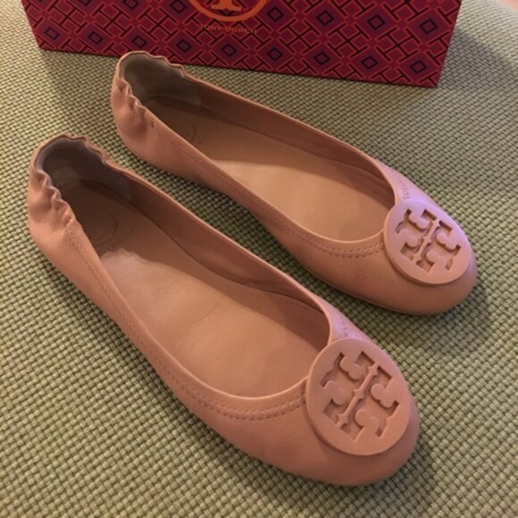 Tory Burch light Oak Minnie travel flats Sz 6